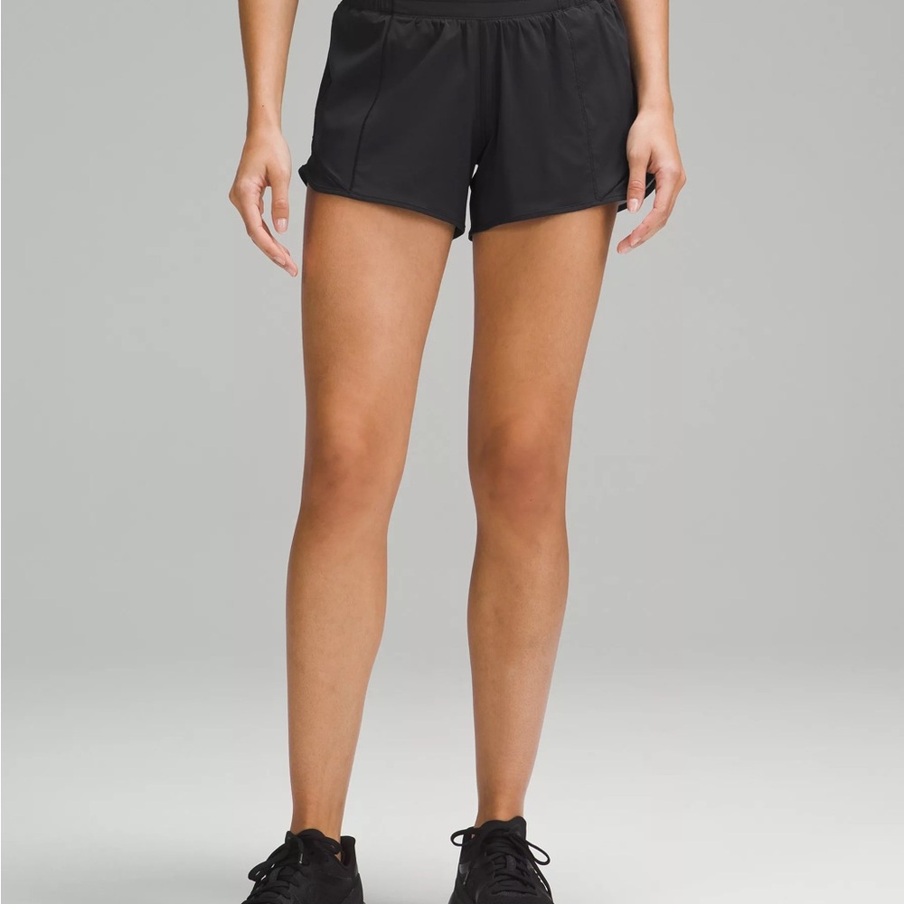 Lululemon hotty hot shorts 4 inch